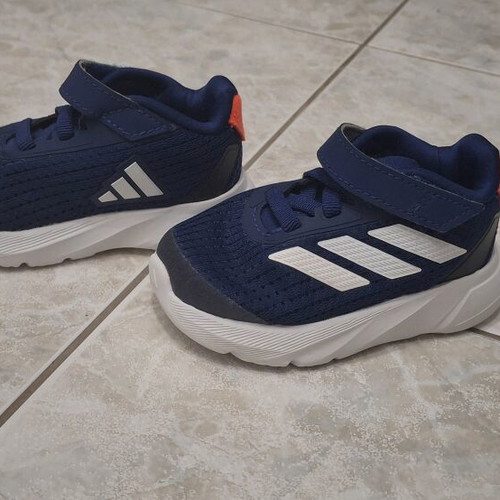 Adidas kids shoes size 20