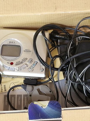 Sharp MD MT 821 Minidisc Player Recorder used, good condition