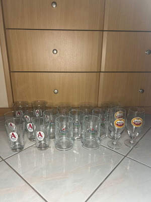 Set of 19 collectible beer glasses like new