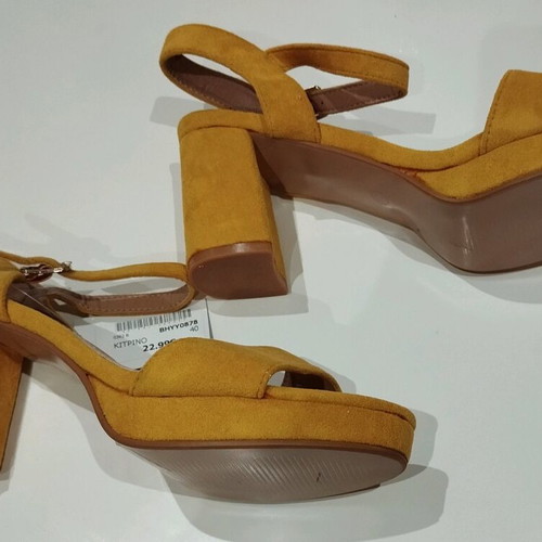 Yellow suede sandals size 40 new