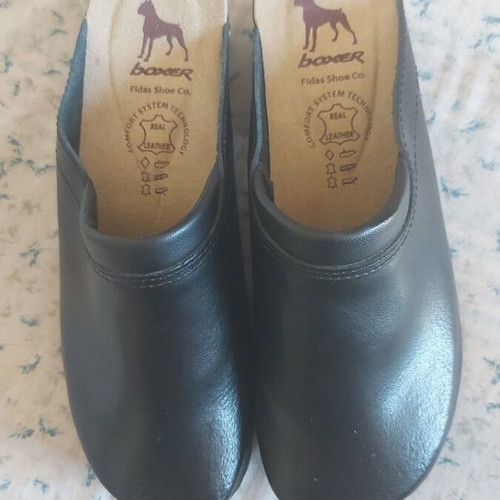 Boxer women's anatomical leather clogs size 40 like new