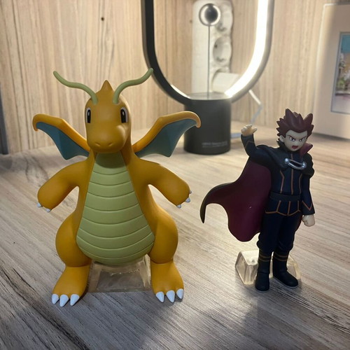 Pokemon Figure Lance & Dragonite 1/20 World Kanto Region like new