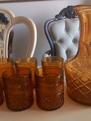 Σετ 1 κανάτα και 6 ποτήρια μεταχειρισμένα vintage