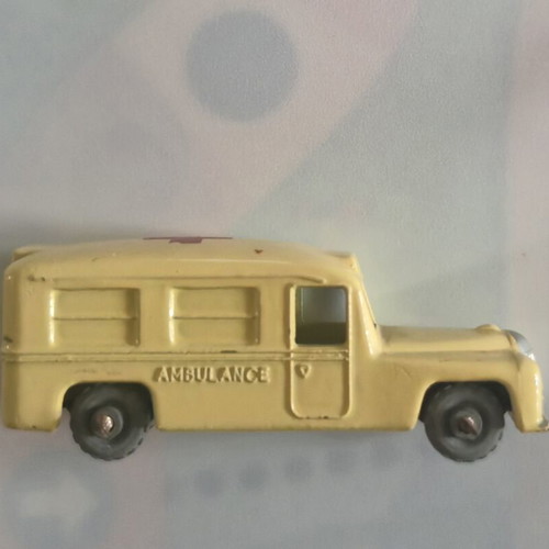 Matchbox Lesney No. 14 Daimler Ambulance used, 1:64 scale, 1954-1957