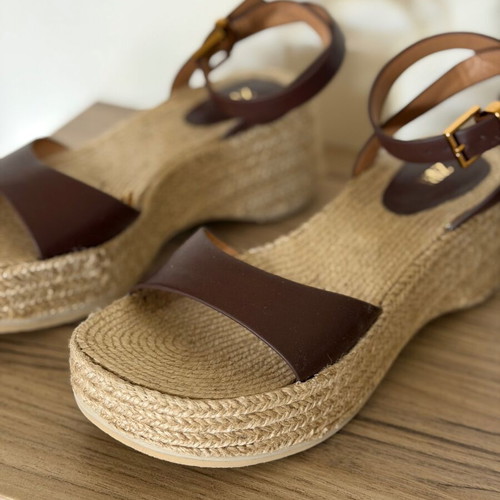 Zara sandals new, size fits 37, platform style