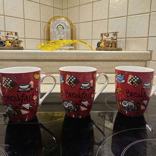 Set of mugs new