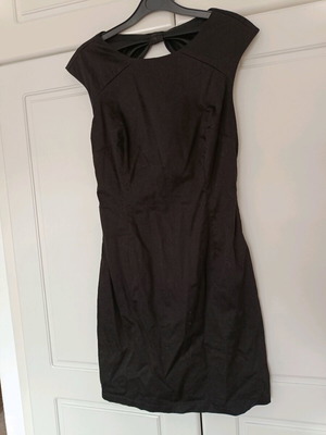 Black Zara mini dress with back opening like new