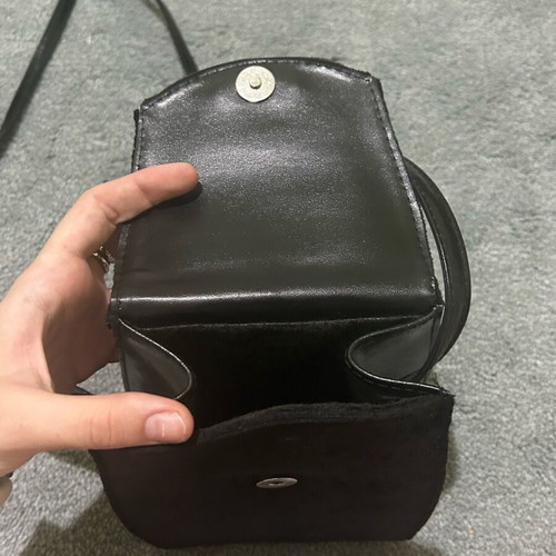 Black crossbody bag with leather and velvet like new, vintage