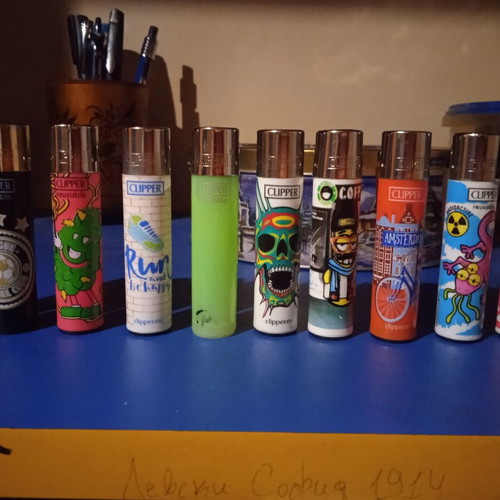 Clipper lighters collection like new, 72 pieces with rare models