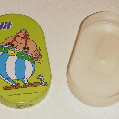 Hit Asterix Candy Tin used