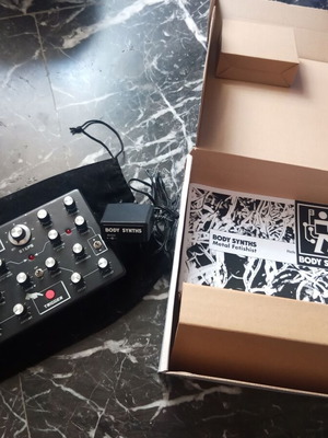 Body Synths Metal Fetishist percussion synthesizer like new