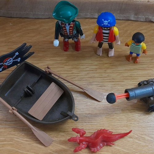 Playmobil 4164 Pirates used collectible Christmas set 2011