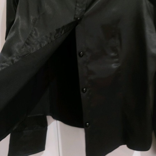 Satin black shirt like new, size M