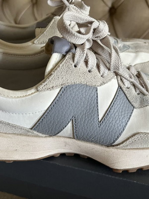 New Balance athletic shoe, white, size 40