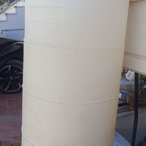 Plastic oil tank used, 750 liters, very clean