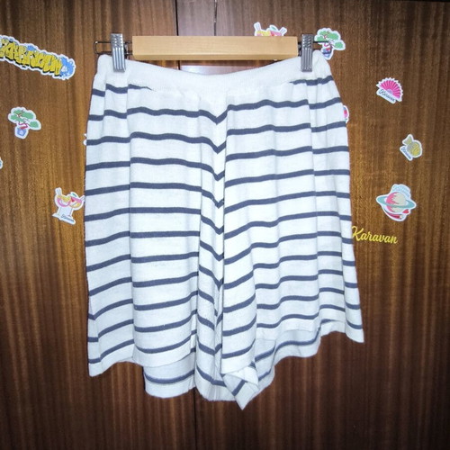 Karavan striped navy white shorts used, size M/L