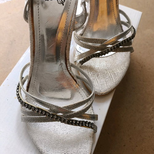Silver sandals new, size 41