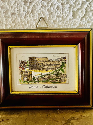 Vintage Mini Frame Rome Colosseum souvenir, like new
