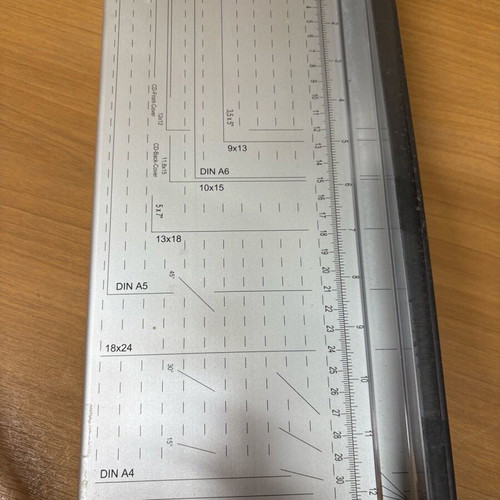 M+R paper trimmer guillotine set like new