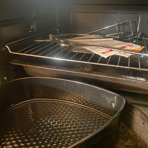 Morris MEO4820C cooker with 2 hotplates and oven, used