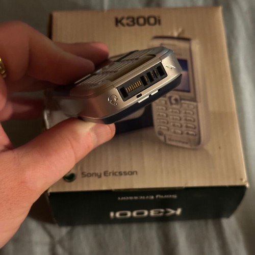Sony Ericsson K300i used mobile phone with accessories