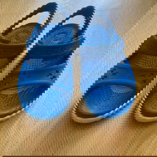 Σανδάλια Crocs μπλε νούμερο c8 σαν καινούργιο