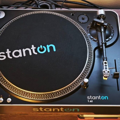 Stanton T.62 direct drive πικάπ σαν καινούργιο με Stanton 500.V3 και κάλυμμα
