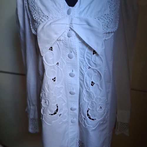 Vintage traditional blouse with embroidery and handmade lace like new