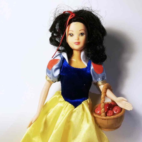 Simba Doll Snow White Disney used with missing leg and marks