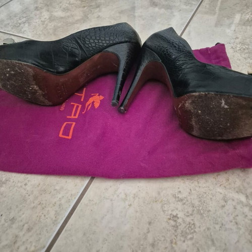 Etro shoes used, black leather pumps size 38
