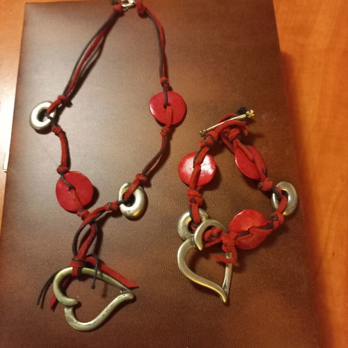 Handmade jewelry set with red leather and metal like new