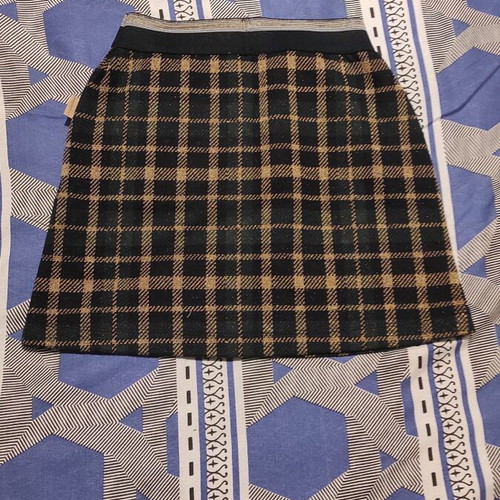 Mandarino skirt for girl 6 years like new, green and black