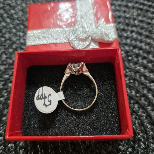 Women's silver ring with zircon stone new, 925 hallmark, size 57