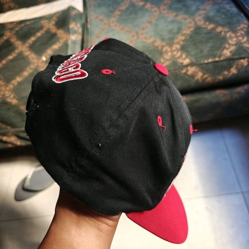 Chicago Bulls Vintage The G Cap Wave Twill Snapback Hat used