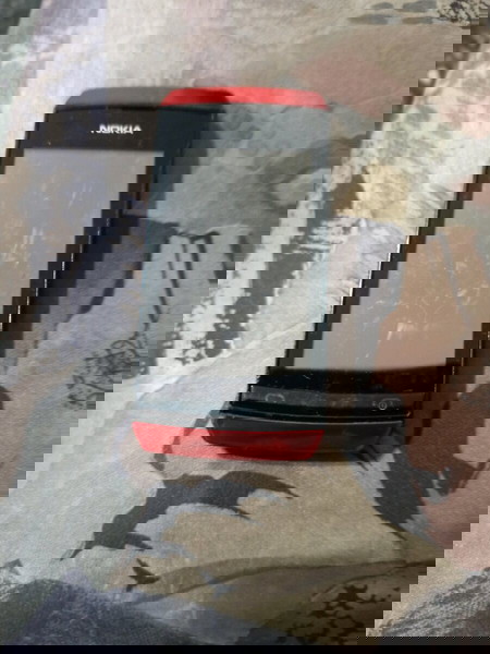 Nokia 305