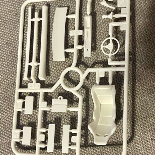 Tamiya Porsche 911 GT2 static assembly model like new