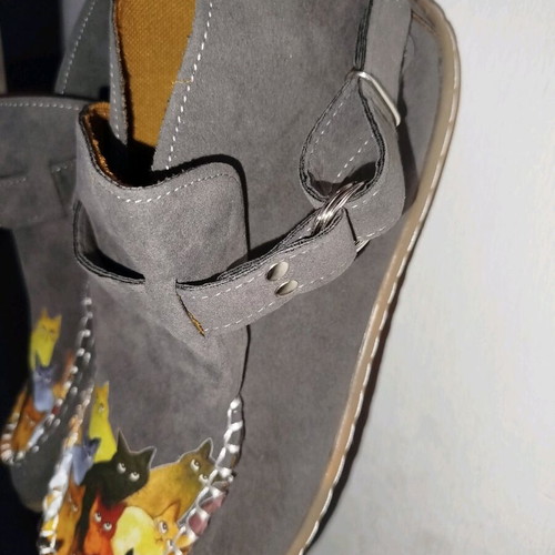 Faseika Grey ankle boots with cats, new, suede-like material