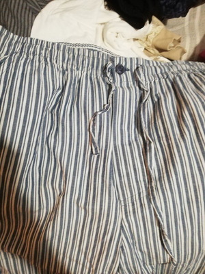 Striped blue pants medium, like new, cotton with pockets