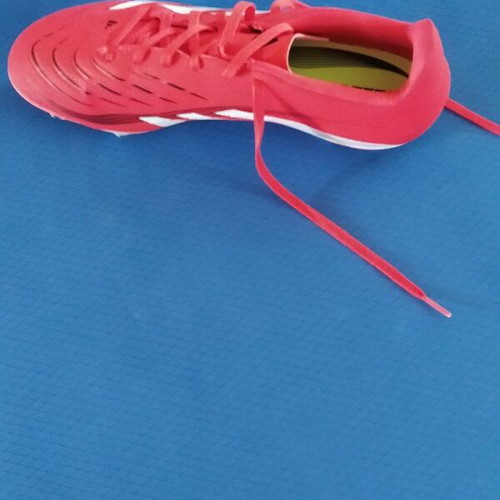 Adidas Predator football shoes like new, red