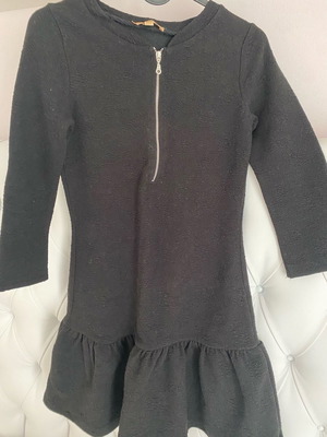 Φόρεμα Zara Trafaluc small με βολάν στο τελείωμα καινούργιο, μαύρο