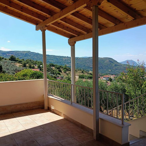 Villa near Kiato Corinthia with panoramic sea view and garden