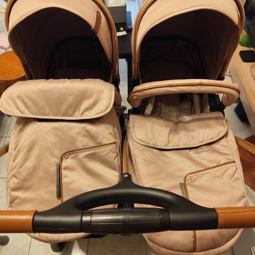 Chipollino Duo Smart twin stroller with car seats and accessories