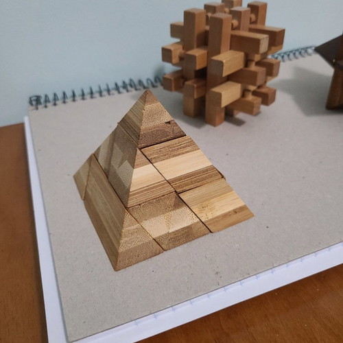 Wooden puzzle brain teasers new, set of 4 pieces