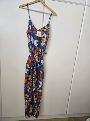 Raccar one-piece floral jumpsuit new, small/medium