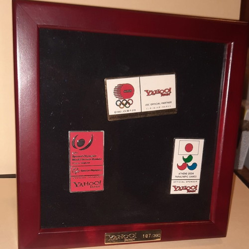 Olympic Games Athens 2004 framed set with three pins L.E new