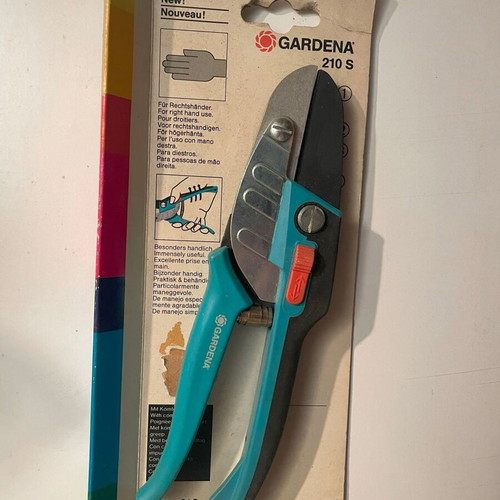 Gardena 210S hand pruner new