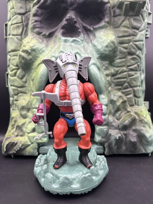 Masters of the Universe Snout Spout Action Figure 1985 like new