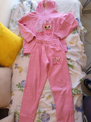Girls' pink tracksuit set used, size 6-7 years