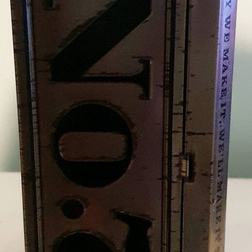 Jack Daniel's collectible metal box with 2 glasses like new