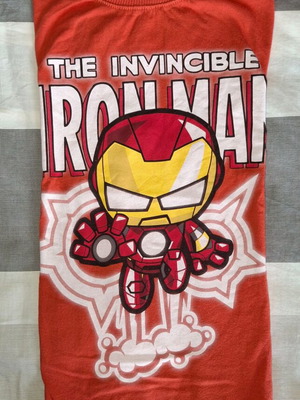 Παιδικό καλοκαιρινό κοντομάνικο μπλουζάκι Marvel Iron Man Zara σαν καινούργιο, κόκκινο, 116 cm